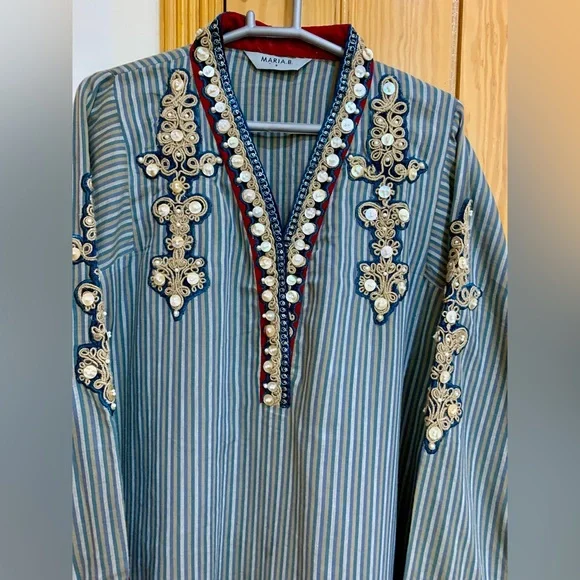 Maria. B. 3 pc Winter Dress - Picture 6 of 16